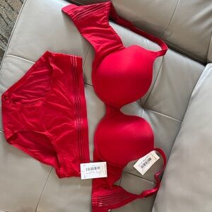 Le Mystere Red Intimate Set